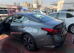 نيسان ألتيما